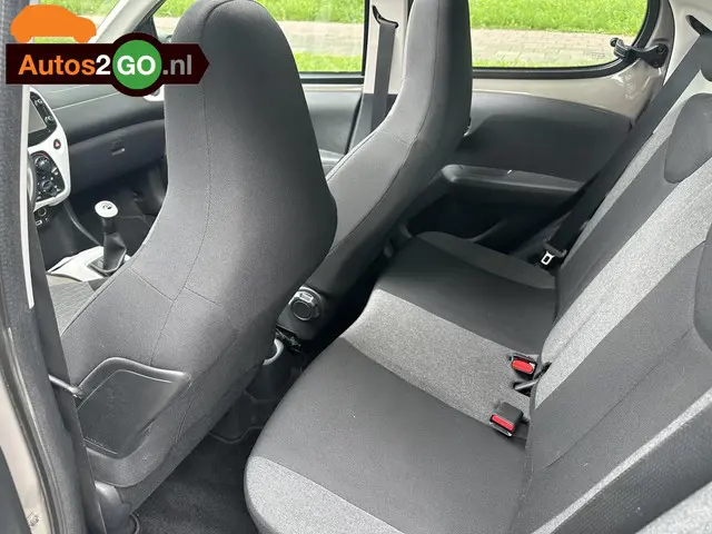 Citroën C1 1.2 PureTech Airscape Shine 2015 Benzine 14