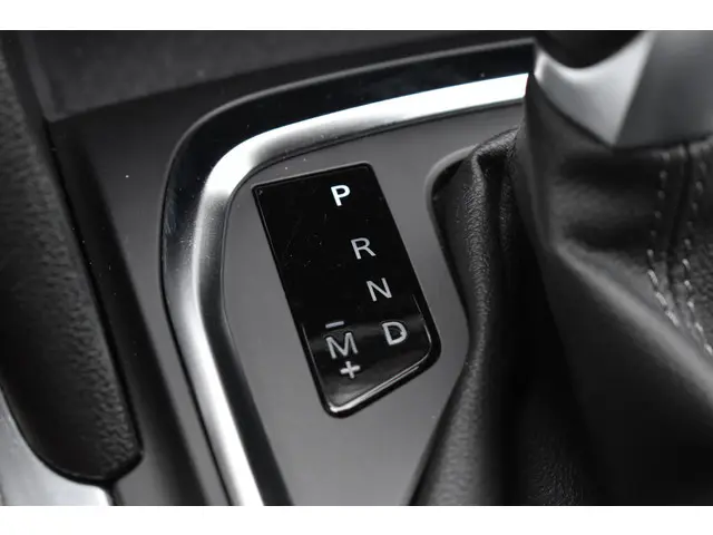 Renault Mégane Estate TCe 140 EDC Techno 2023 Benzine 28