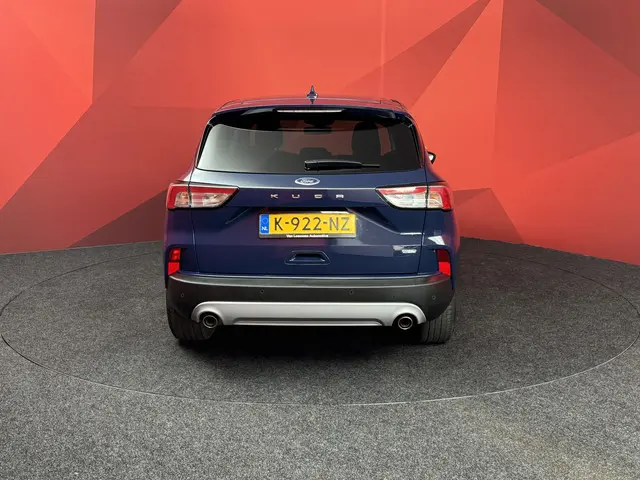 Ford Kuga 2.5 PHEV Titanium X 2021 Hybride Benzine 13