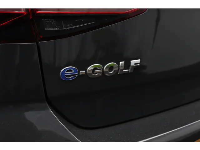 Volkswagen e-Golf - 2018 Elektrisch 11