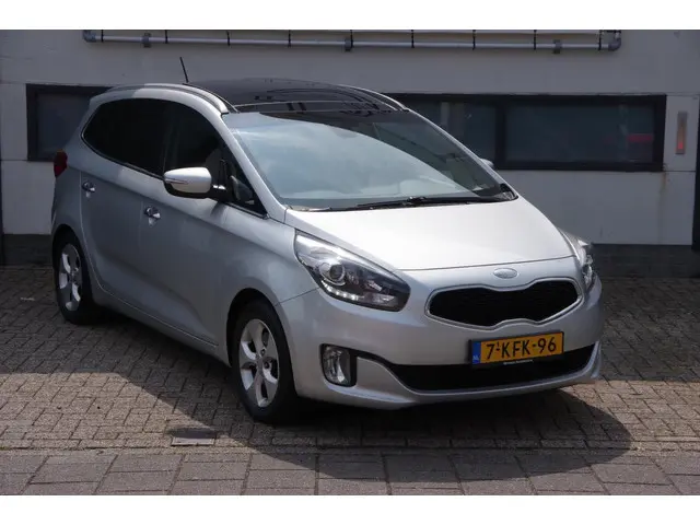 Kia Carens 1.6 GDi Business Pack 2013 Benzine 23