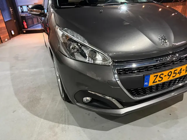 Peugeot 208 1.2 PureTech | Signature |NAP | 2019 Benzine 19