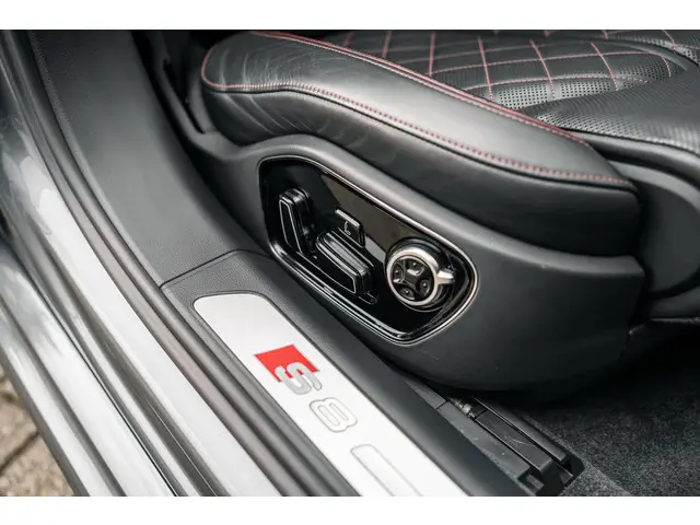 Audi S8 4.0 TFSI plus quattro Leer Pano Vol 2017 Benzine 37