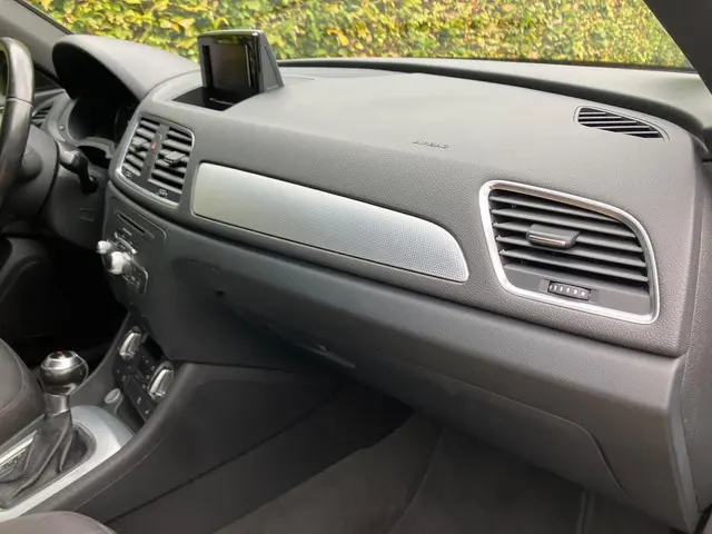 Audi Q3 1.4 TFSI Automaat 2014 Benzine 11