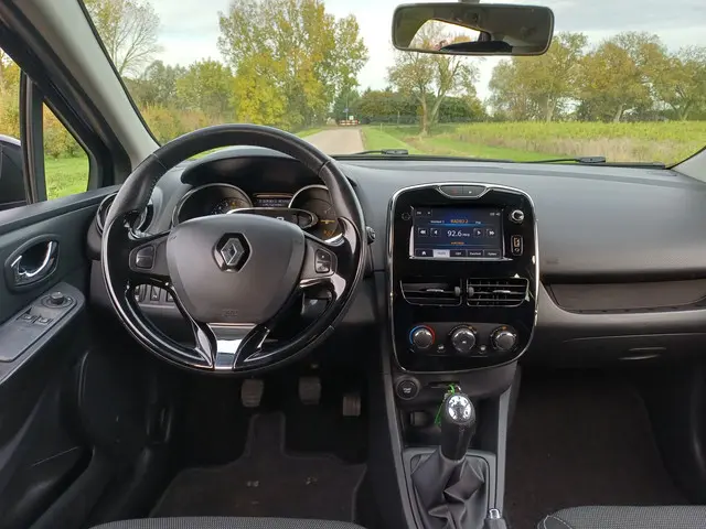 Renault Clio Estate 0.9 TCe Dynamique 2014 Benzine 26