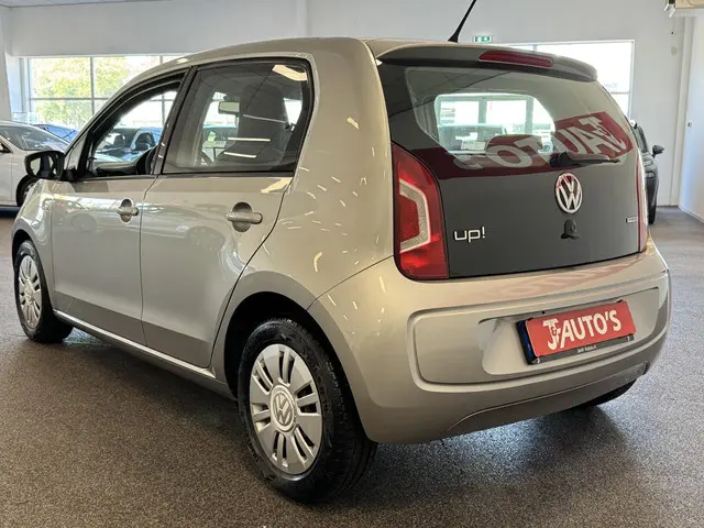 Volkswagen up! 3