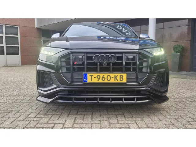 Audi SQ8 4.0 TFSI SQ8 quattro 2022 Benzine 25