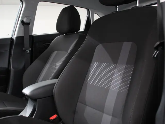 Hyundai i20 1.0 T-GDI Advanced 2024 Benzine 10