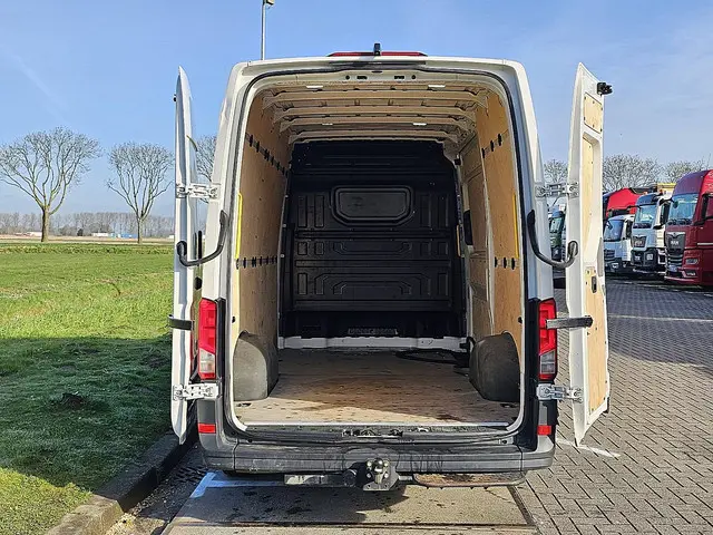 MAN TGE 3.140 2022 Diesel 13