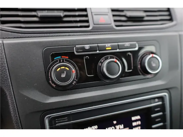 Volkswagen Caddy 2.0 TDI L2H1 DSG Maxi 2019 Diesel 15