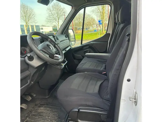 Renault Master T35 2.3 dCi 135 L3H2 2020 Diesel 7