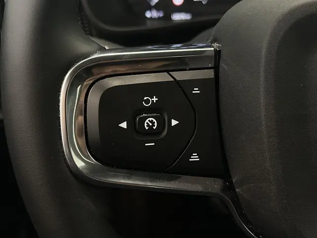 Volvo XC40 1.5 T4 Recharge R-Design 2021 Hybride Benzine 19