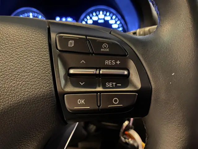 Hyundai i30 1.4 T-GDI Premium 2020 Benzine 18