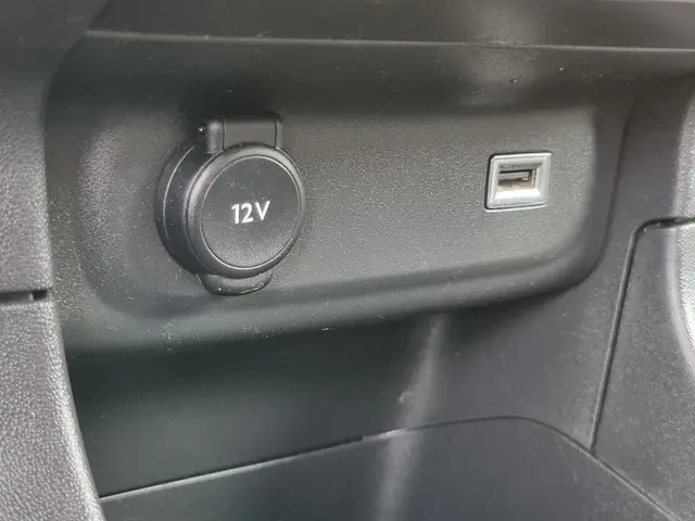 Citroën C3 1.2 PureTech S&S Feel Edition 2020 Benzine 34
