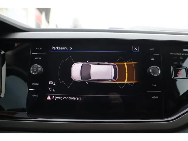 Volkswagen Polo 1.0 TSI COMFORTLINE 2021 Benzine 9