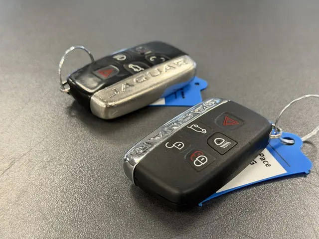 Jaguar F-PACE 2.0d Turbo Portfolio AWD Aut. 2017 Diesel 46