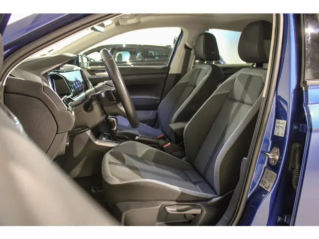 Volkswagen Polo 1.0 TSI Business PANO | IQ 2024 Benzine 12