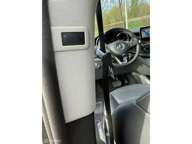 Mercedes-Benz EQV 300 L2 90 kWh bj 2023 2023 Elektrisch 11