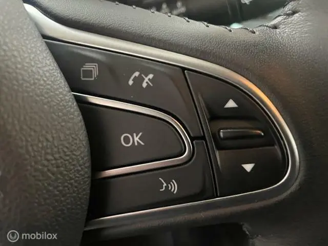 Renault Mégane Estate 1.3 TCe Limited 2019 Benzine 16