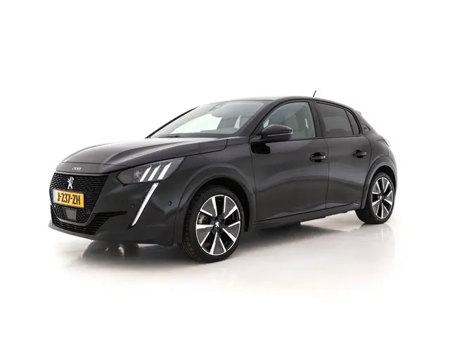 Peugeot e-208 3