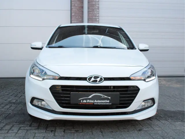 Hyundai i20 1.0 T-GDI Premium 2017 Benzine 4