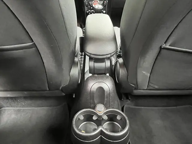 MINI Countryman 1.6 One Pepper 2016 Benzine 26