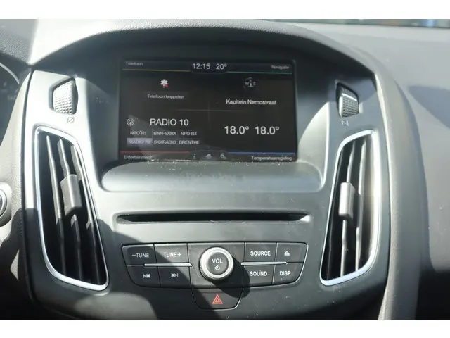 Ford Focus Wagon 1.0 First Edition 2015 Benzine 26