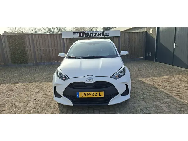 Toyota Yaris 1.0 VVT-i Active 2021 Benzine 4