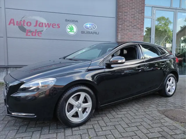 Volvo V40 1.6 T2 Kinetic 2015 Benzine 2