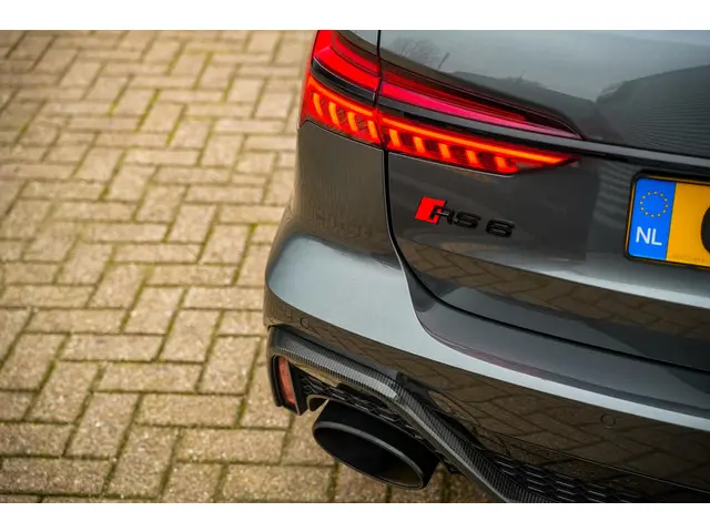Audi RS6 A6 Avant TFSI quattro 2020 Benzine 37