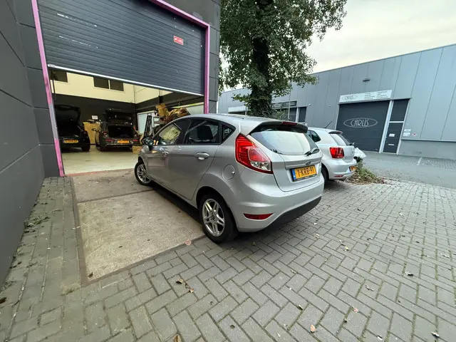 Ford Fiesta 1.0 Style Nap/Airco/Lmv 2013 Benzine 4