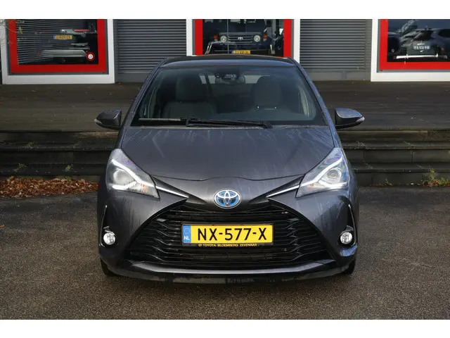 Toyota Yaris 1.5 Hybrid Premium 2017 Hybride Benzine 5
