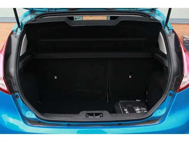 Ford Fiesta 1.0 Style 2015 Benzine 24