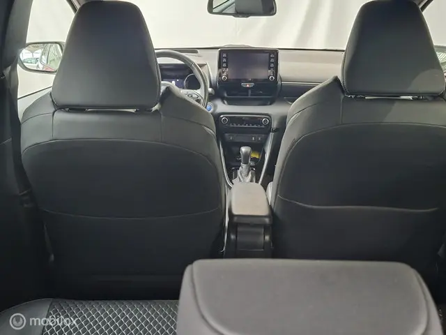 Toyota Yaris 1.5 Hybrid Executive 2021 Hybride Benzine 9