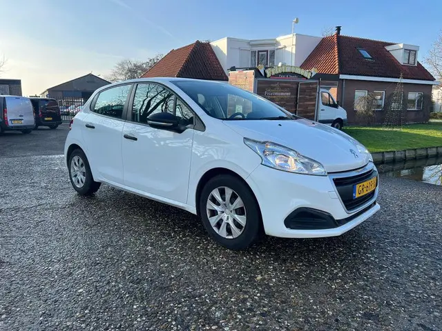 Peugeot 208 2