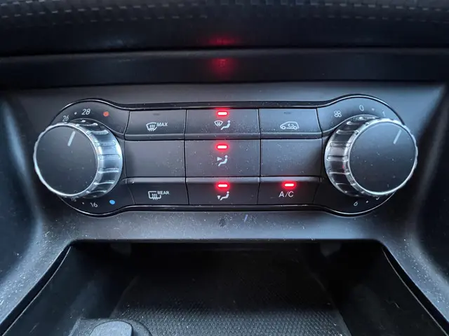 Mercedes-Benz A-Klasse 180 2012 Benzine 20