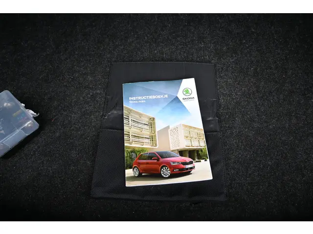 Škoda Fabia Combi 1.0 TSI Sport Business 2020 Benzine 36