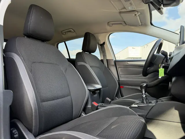 Ford Focus Wagon 1.0 EcoBoost Connected 2022 Benzine 11
