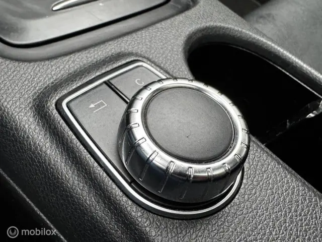 Mercedes-Benz CLA 200 2013 Benzine 19