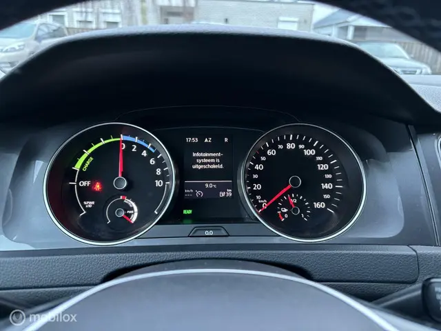Volkswagen e-Golf , Navi , PDC V+A 2014 Elektrisch 10