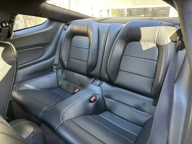 Ford Mustang Fastback 2.3 EcoBoost 2016 Benzine 11