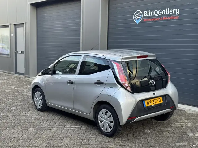 Toyota Aygo 1.0 VVT-i x|Apk| onderhoud| cruise 2017 Benzine 3