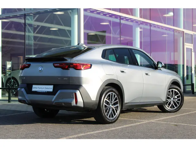 BMW iX2 eDrive20 2025 Elektrisch 16