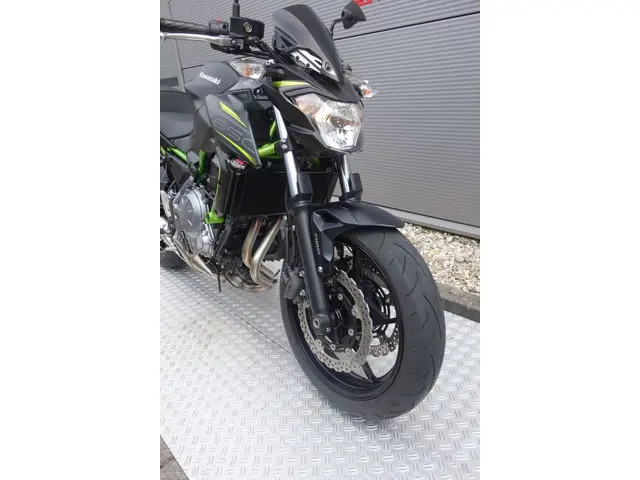 Kawasaki Z650 ABS 2019 Benzine 6