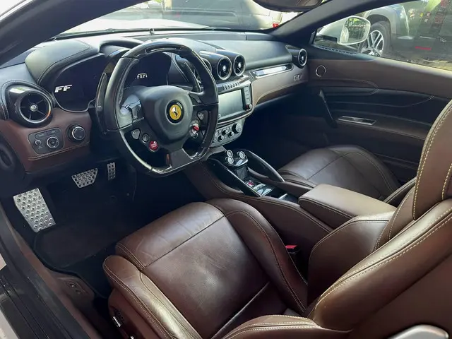 Ferrari FF 6.3 V12 2015 Benzine 6