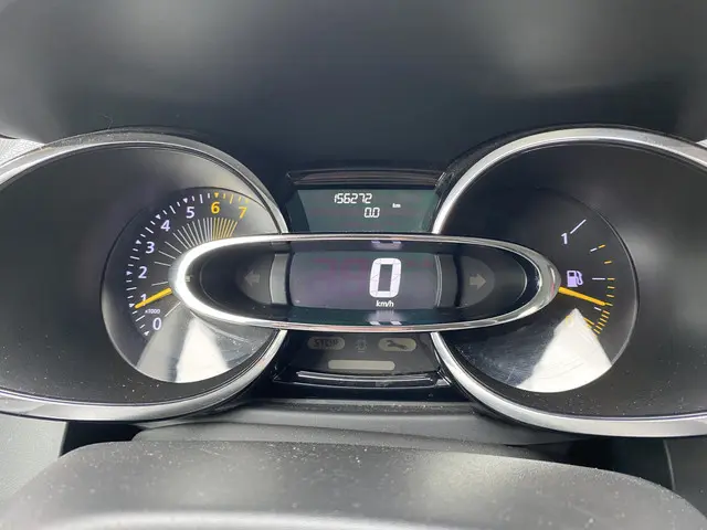 Renault Clio 1.2 Authentique 2014 Benzine 18