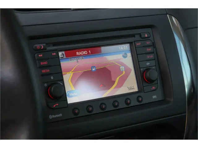 Suzuki SX4 1.6 Executive 2012 Benzine 12