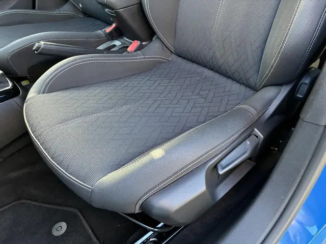 Opel Corsa 1.2 Turbo 100Pk Elegance 2023 Benzine 35