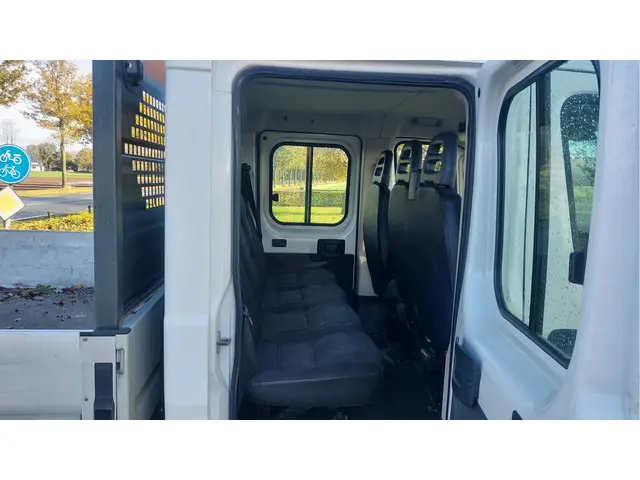 Peugeot Boxer 335 2.2 BlueHDi 140 L3 Pro DC 2020 Diesel 10