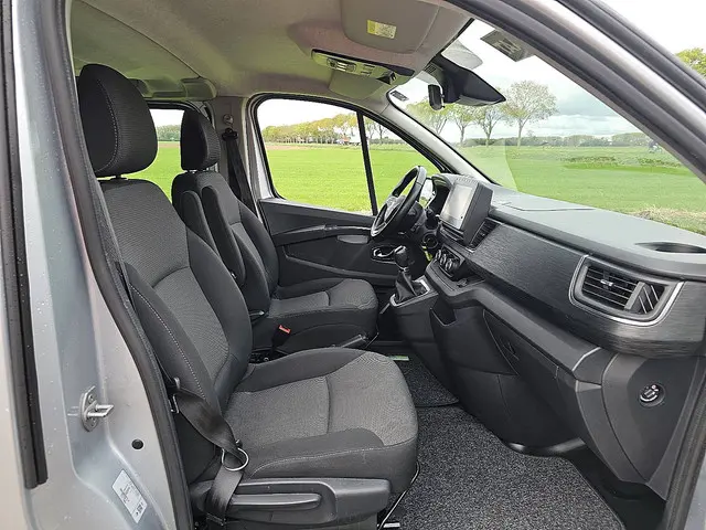 Renault Trafic 2.0 DCI 2022 Diesel 7